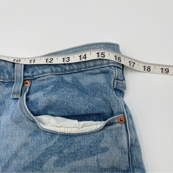 Levi’s Womens 501 Button Fly Camo Print Cutoff Denim Jean Shorts Size 32 (US 14) - Picture 9 of 12